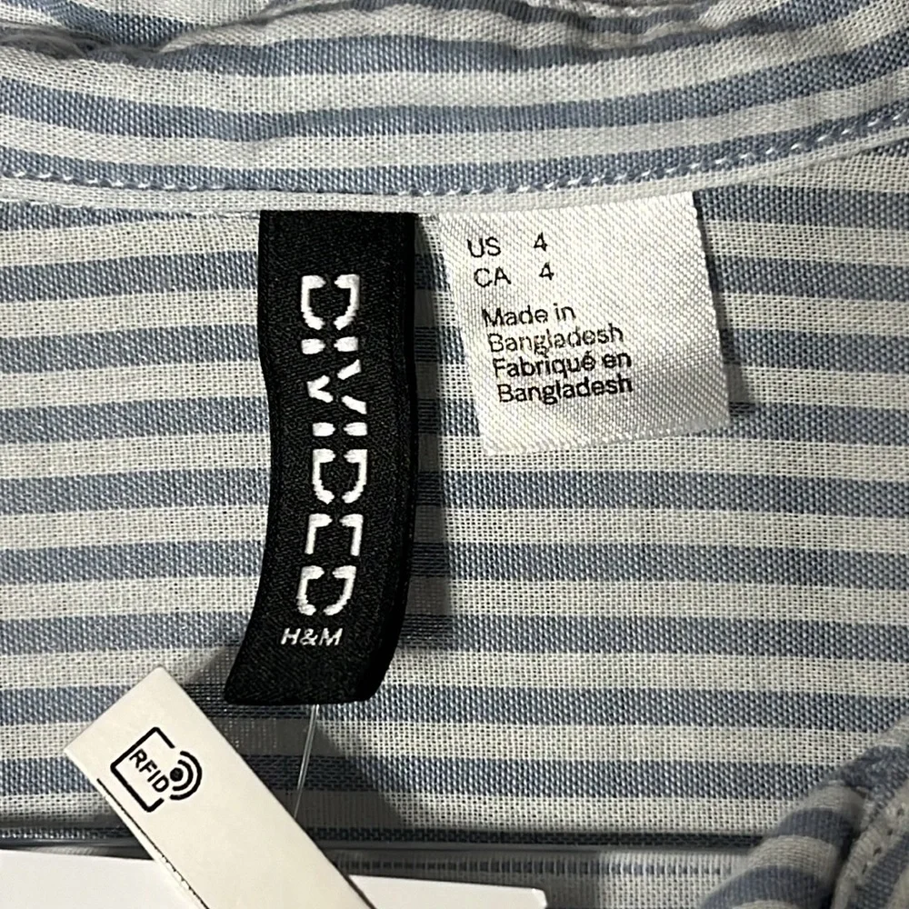 Divided striped lightweight button front top size 4
